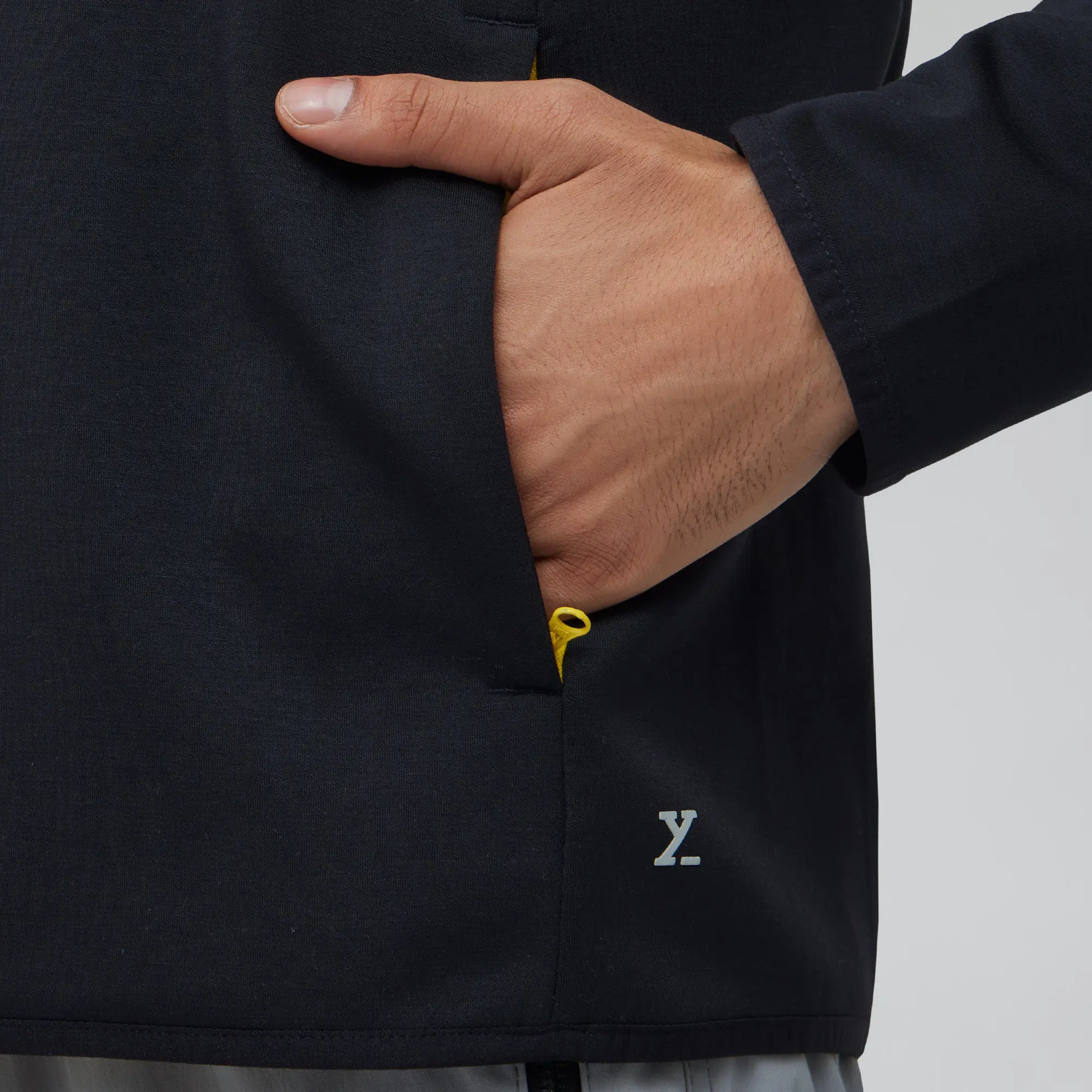 Alpha Half Zip Sweatshirt Pitch Black - Image 5