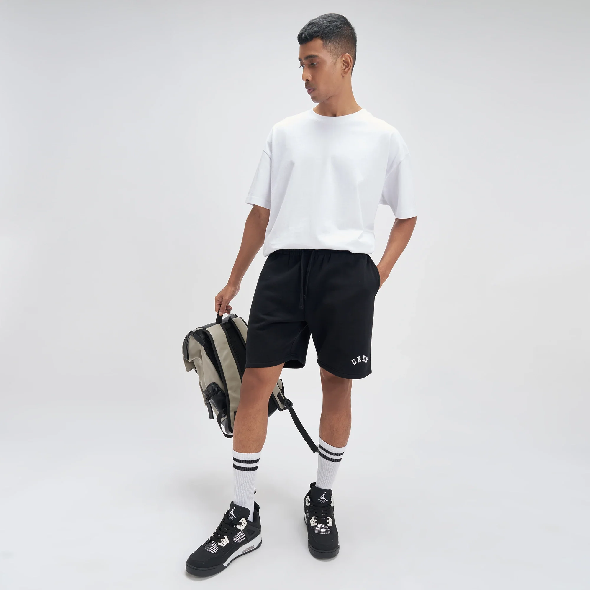 Crew Relaxed Fit Sweatshorts - Ink Black - Image 4