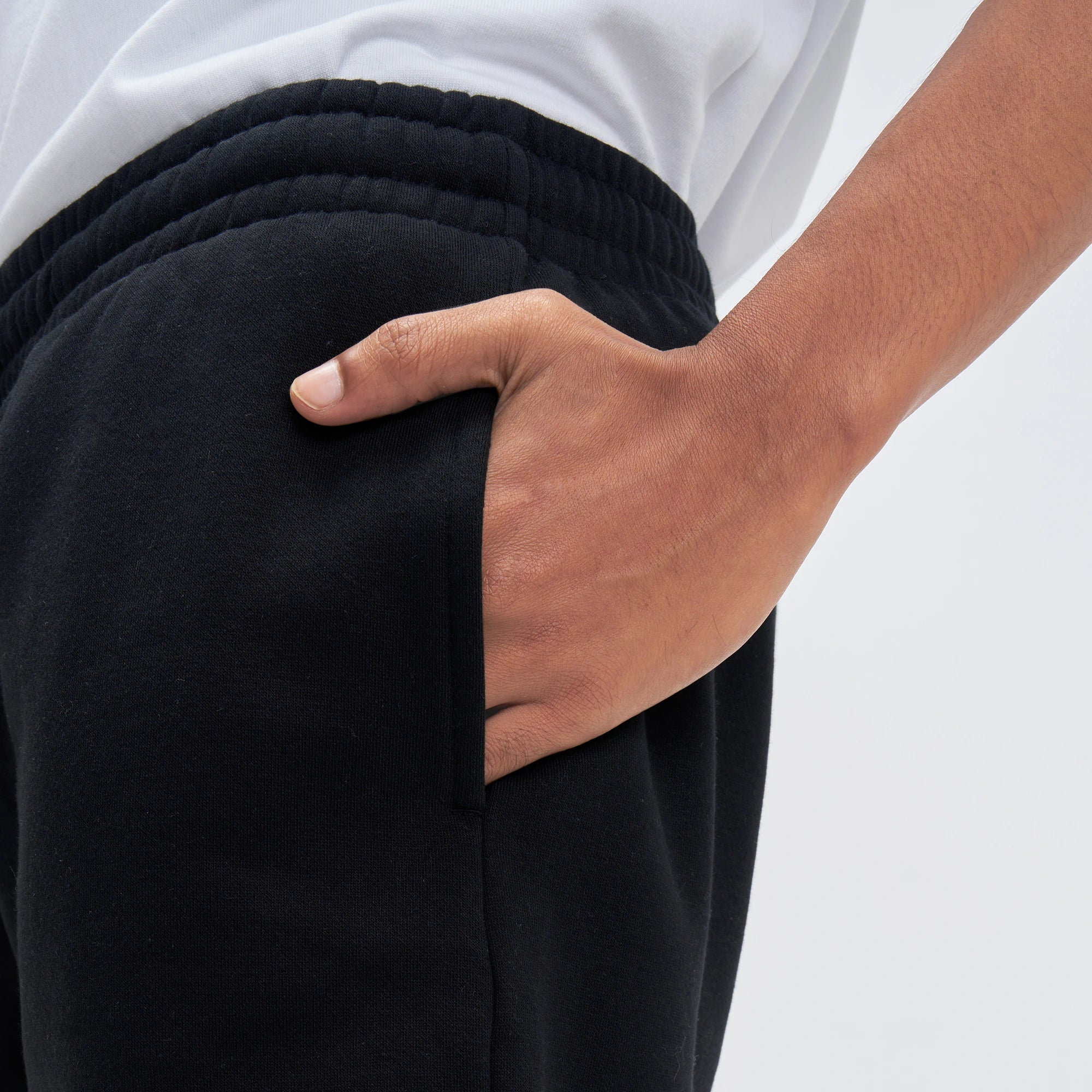 Crew Relaxed Fit Sweatshorts - Ink Black - Image 5